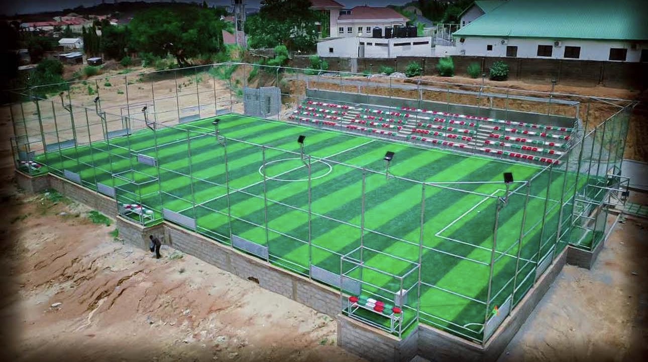 Monaliza Tennis Club seating